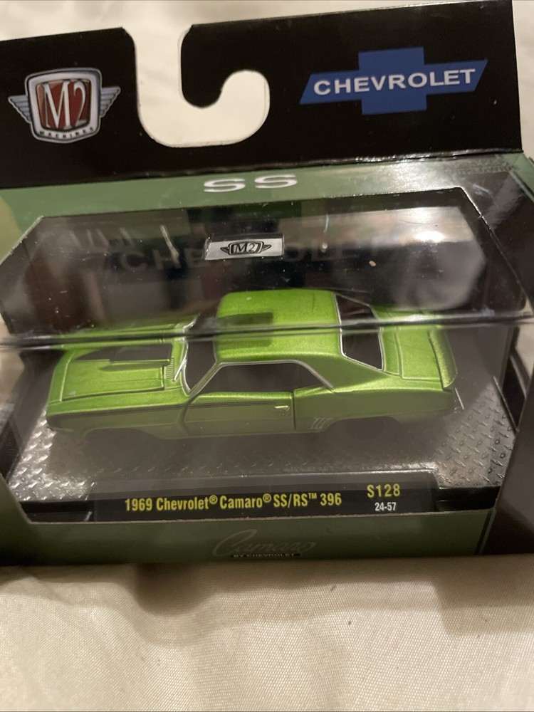 m2 machines 1/64 Oreilly Exclusive 1968 Chevrolet Camaro SS RS 396 Green