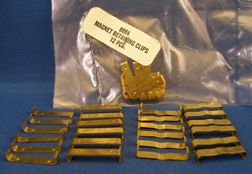 24 Aurora ULTRA-5 SpeedSteer HO Slot Car MAGNET Clamps