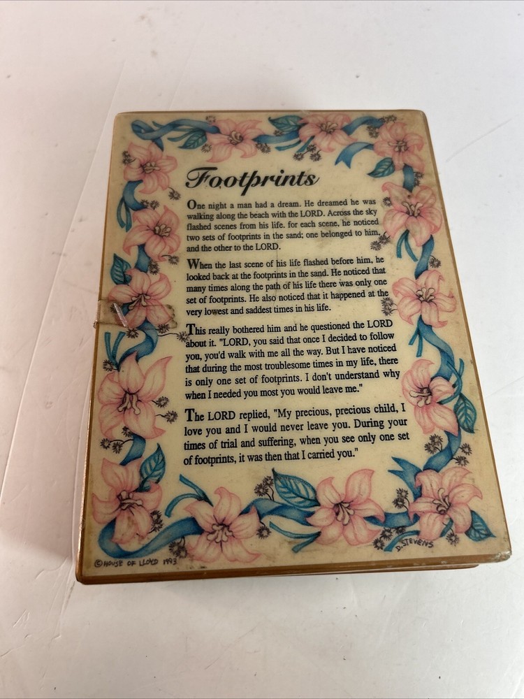 Footprints jewelry Box Vintage One leg is broken