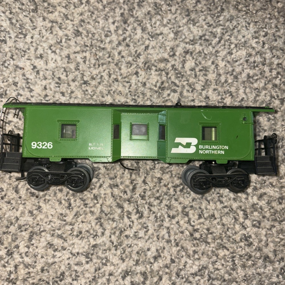 Burlington Northern Bay Window Caboose by Lionel 6-9326 1979 Model