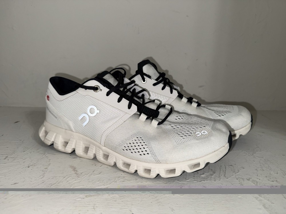 On Cloud x Helion Cloudtec Size M9 - Excellent Condition! Running Shoes