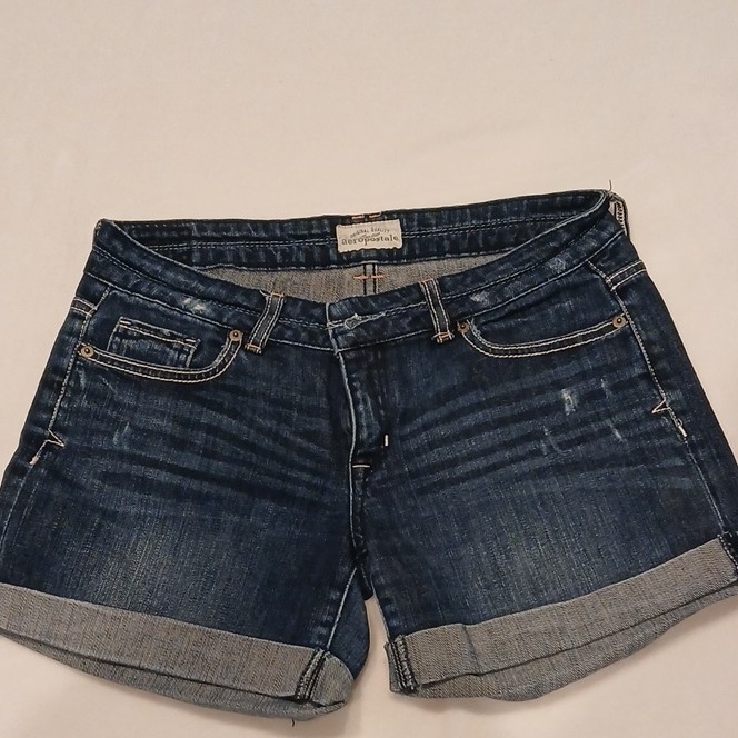 Aéropostale Juniors Blue Denim Cuffed Shorts Size 3/4 99% Cotton Button Pockets