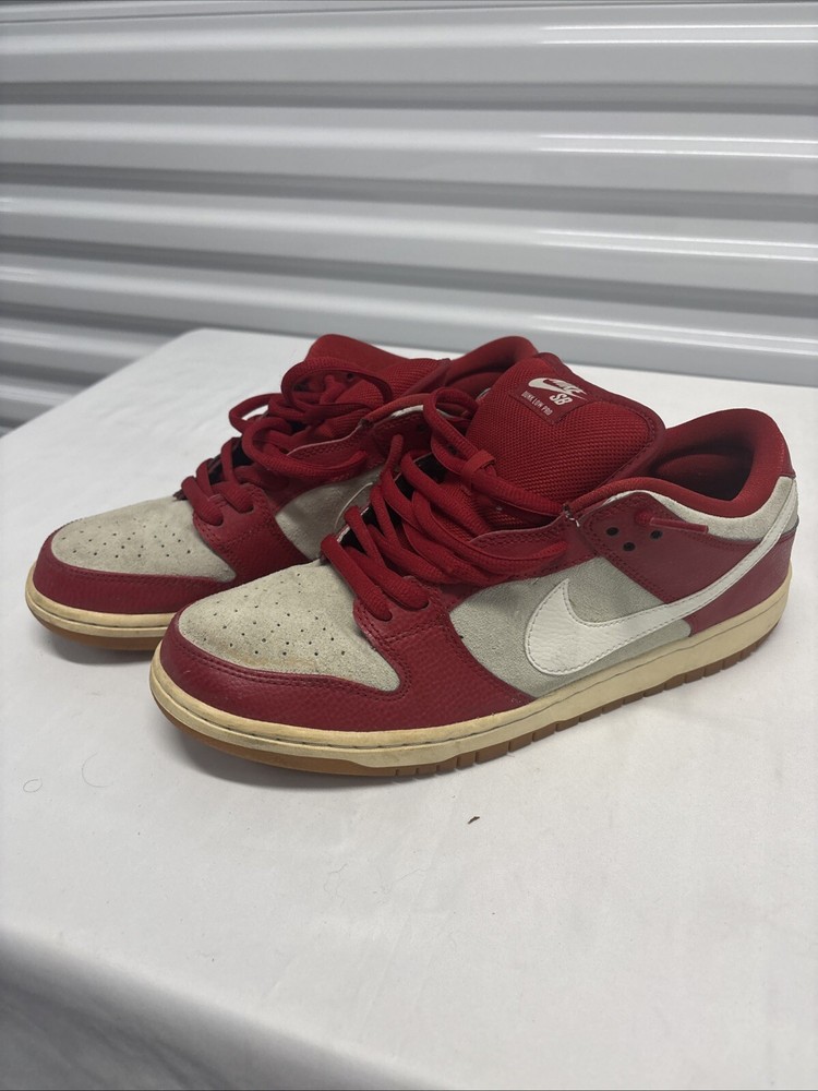 Nike SB Dunk Low Pro Valentine's Day Red 304292-612 Size 12