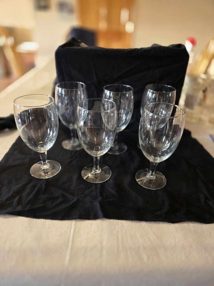 Set Of 6 Discontinued Pier 1 Clear Stemmed Water / Wine Glasses Glass Goblets
