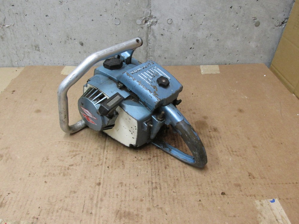 Homelite XL-12 Chainsaw for parts