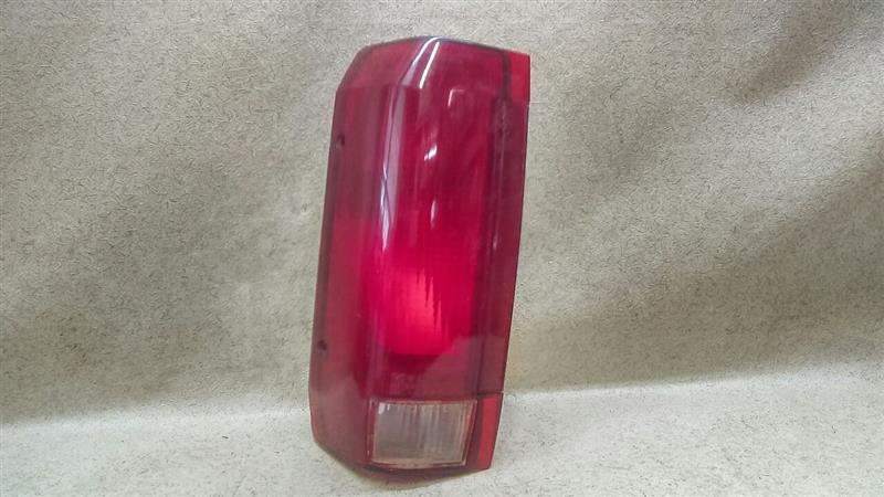Driver Left Tail Light Fits 90-97 FORD F150 F250 PICKUP TRUCK W117-185515