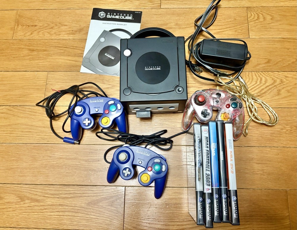 Black Nintendo GameCube Console + Games+ 3 Controllers+ Wires