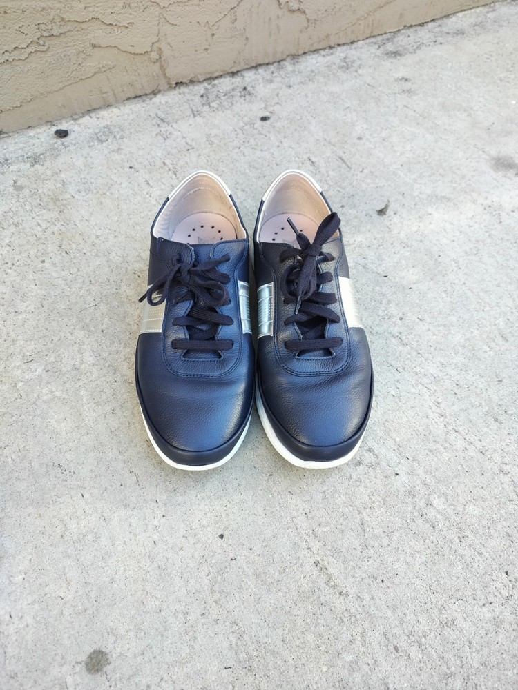 Mephisto Women's  Air Relax Fashion Sneakers Leather Lace Up Blue Silver 7.