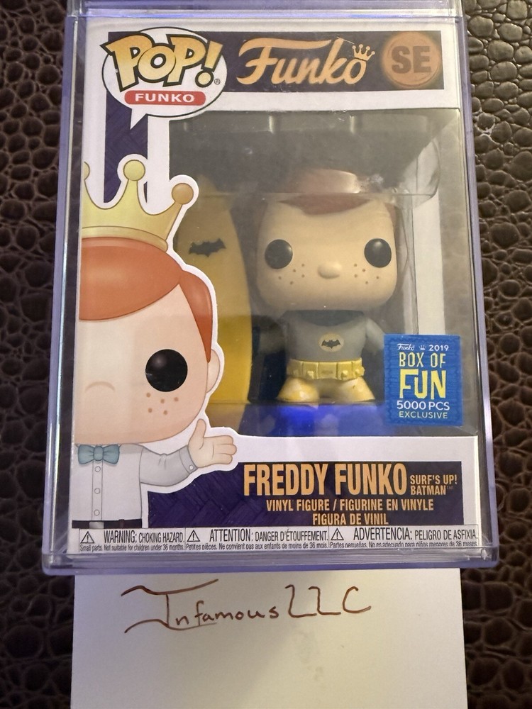 Funko Pop! SE Freddy Funko Surfs Up Batman Box Of Fun 5000pcs