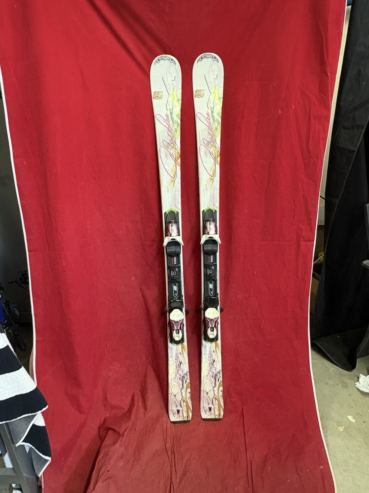 Skis: Nordica 160 Bindings: Marker  Binding Range: 260-365mm