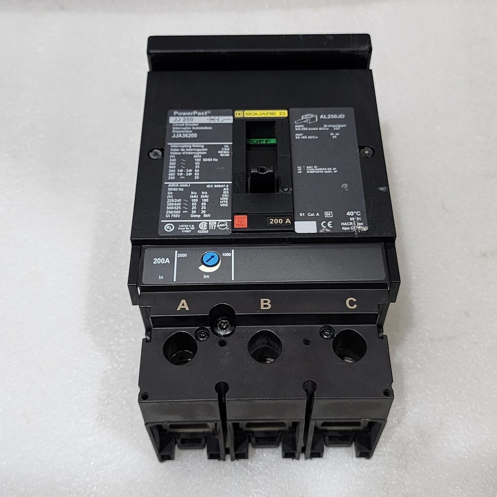 SQUARE D JJA36200 CIRCUIT BREAKER 200A JJ250 WITHOUT JAWS & PROTECTOR
