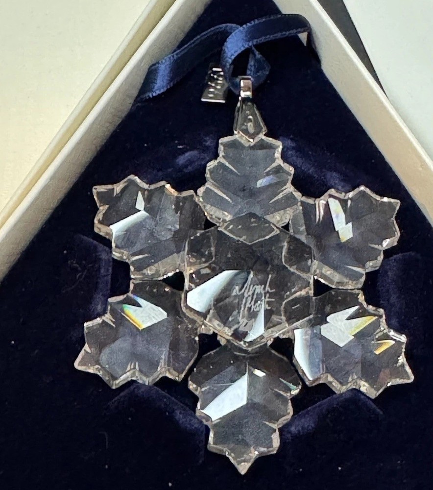 SWAROVSKI Crystal 1996 SNOWFLAKE ORNAMENT 3