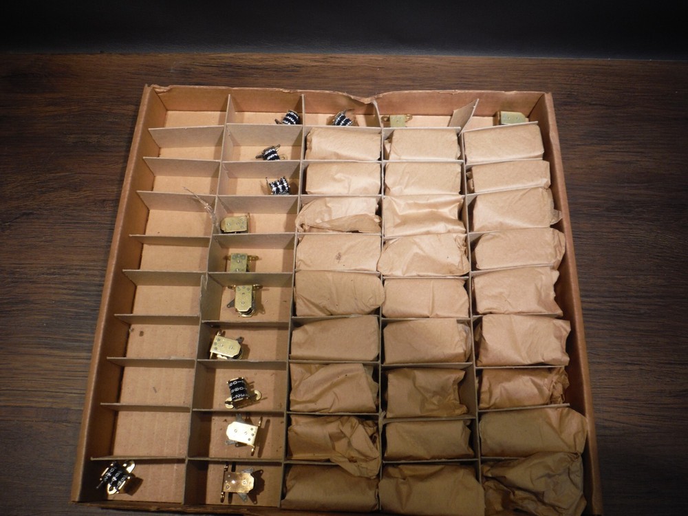 Vintage Veeder Root Mechanical Small Reset Counter Lot of 30 ST01A