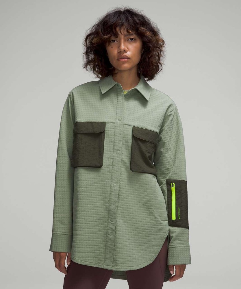 Lululemon Grid Fleece Hiking Overshirt in Laurel Green / Medium Olive Size 16
