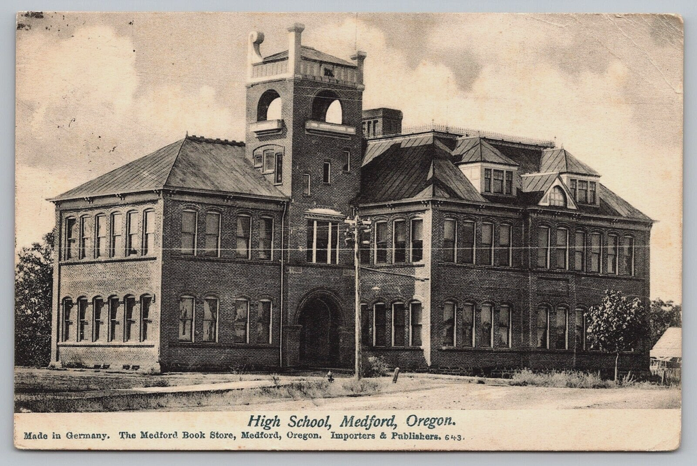 Original Old Vintage Outdoor Postcard High School Building Medford Oregon USA