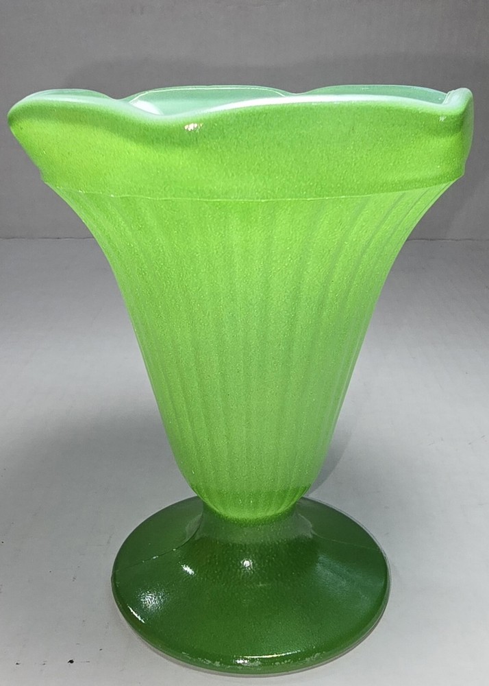 RARE Vintage Lime Green Federal Glass Sundae Parfait Ice Cream Cup