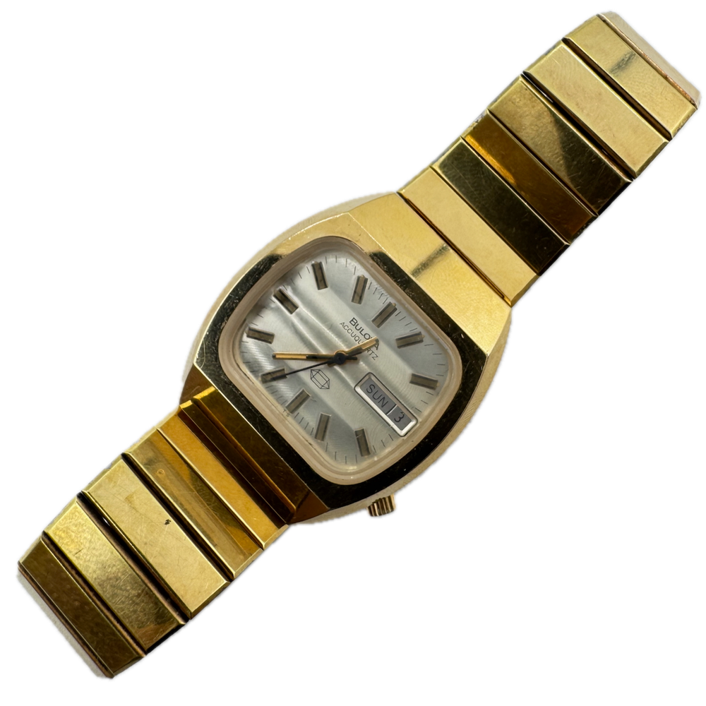 Vintage 36mm Bulova Accuquartz Gem Men's Gold Tone Tuning Fork Watch 218