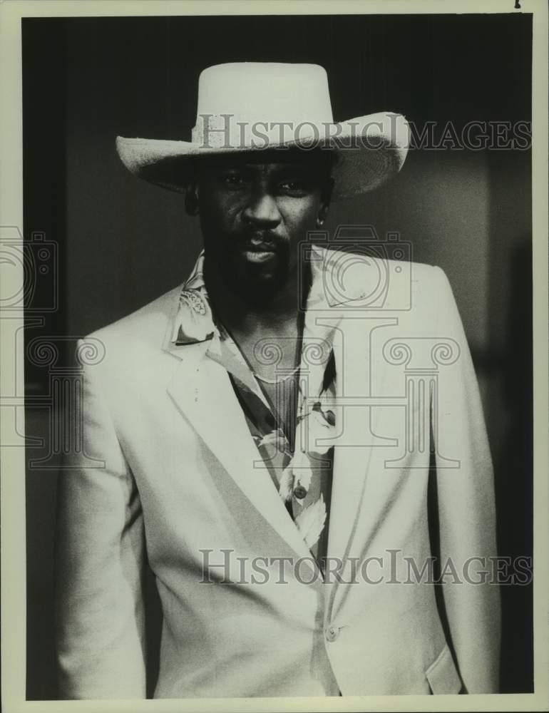 1982 Press Photo Louis Gossett Jr. star in 