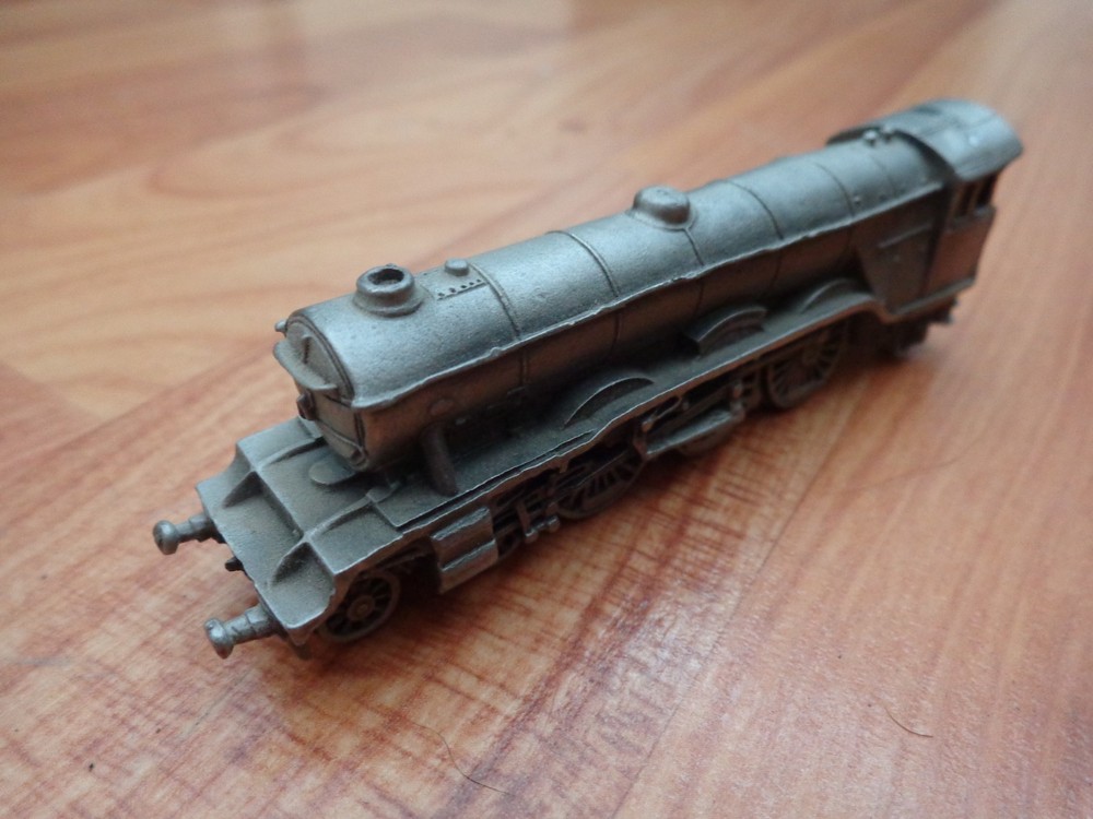 DANBURY MINT WORLD'S GREATEST LOCOMOTIVES - PEWTER FLYING SCOTSMAN TRAIN