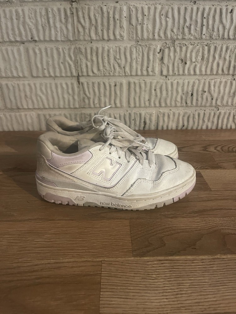 New Balance 550 Lilac Cloud Size 4.5 Sneakers