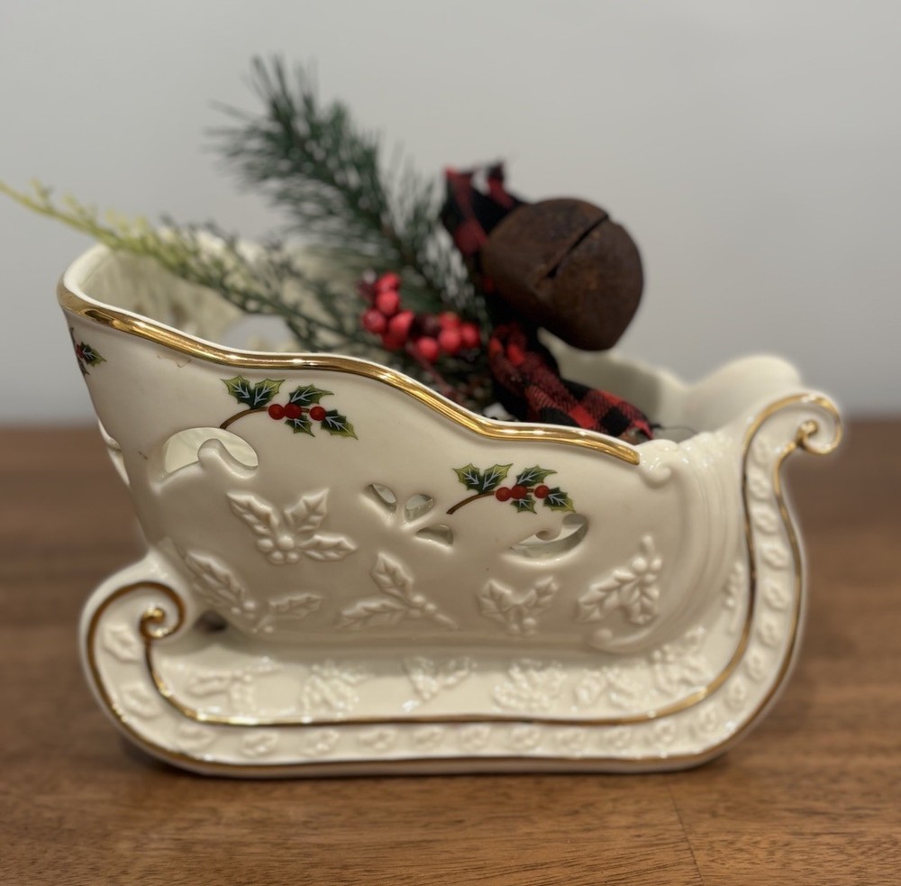 PartyLite Holly Leaf Sleigh Candle Holder P7663 Party Light