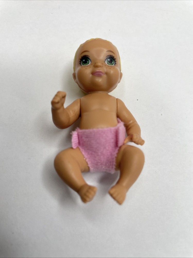 2019 Barbie Skipper Babysitter Nursery Baby Girl Doll freckles pink Diaper