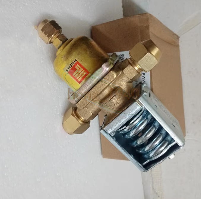 One New FENSHEN PWV3/8G pressure regulating valve