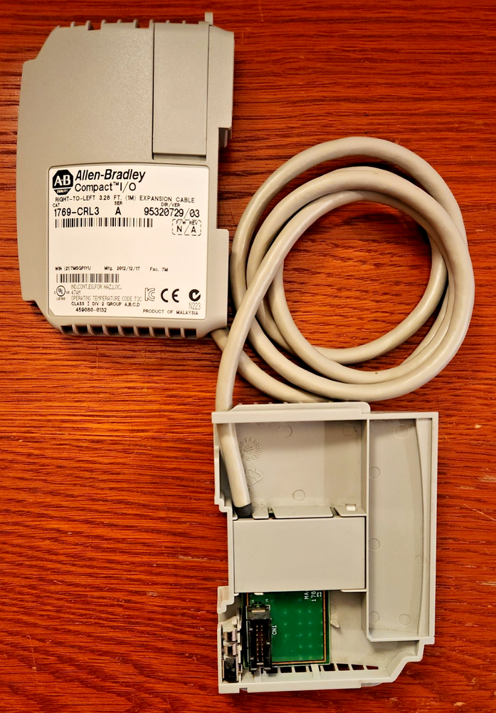 Allen-Bradley 1769-CRL3 /A CompactLogix/MicroLogix 1m Bus Expansion Cable - US