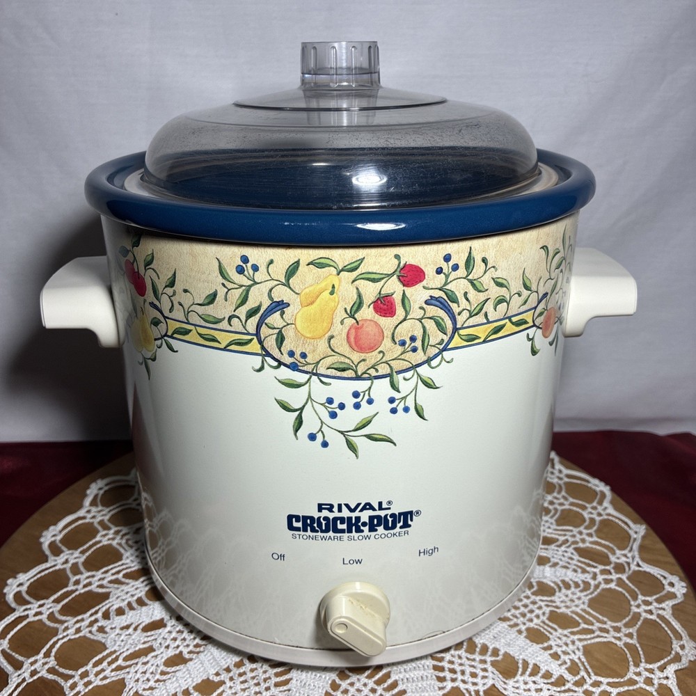 Vintage Rival Crock Pot 3.5 Quart Model 3100 Blue w/ Fruit Design - Plastic Lid