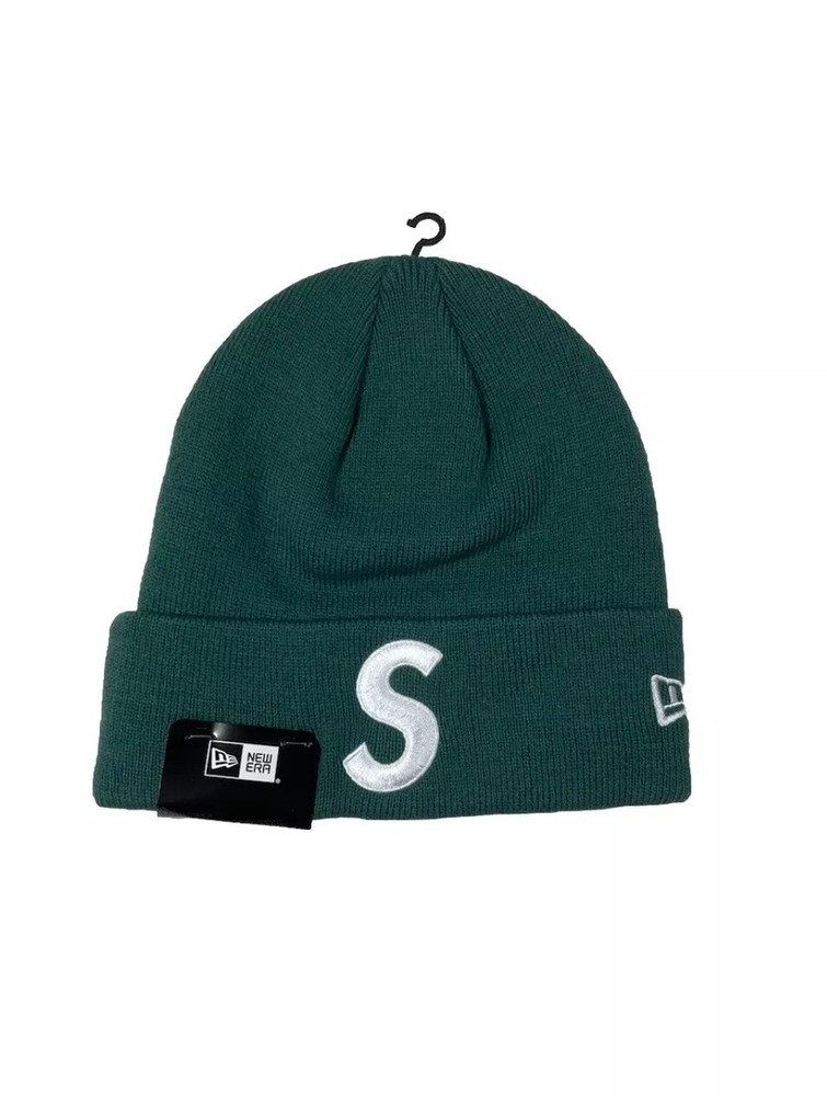 Supreme FW24 New Era S Logo Beanie in Green