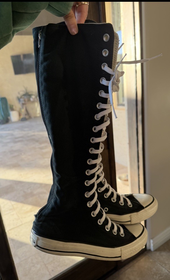 Knee-High Converse Women’s Size 6.5
