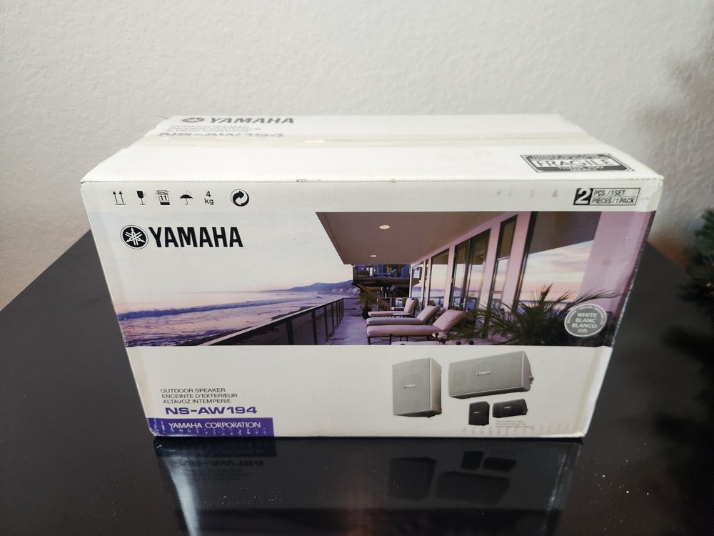 Yamaha NS-AW194 White All Weather Outdoor Speakers Patio Deck New Open Box