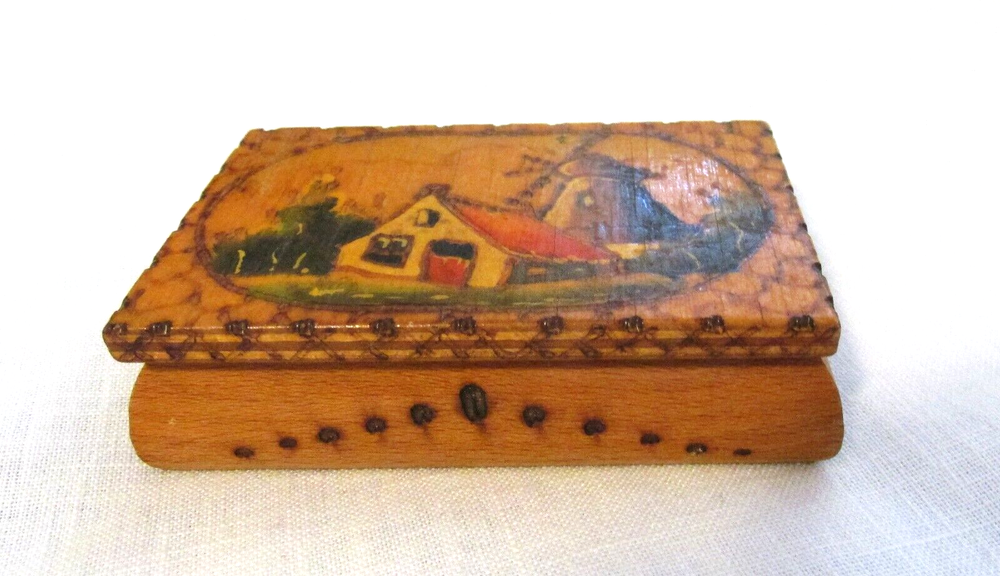 Hand-Painted Dutch Lacquered Hinged Trinket Keepsake Box