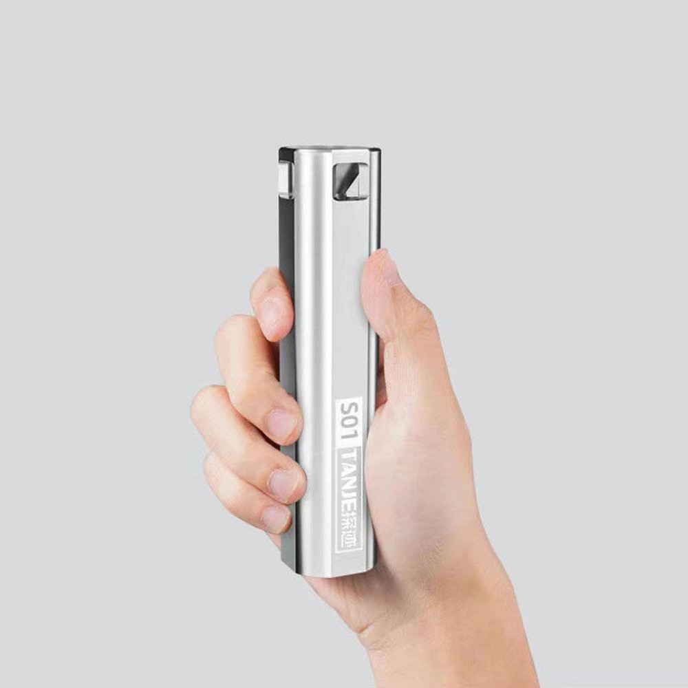 Portable Super Bright LED Flashlight Household Long Range Outdoor Waterpro T7N7