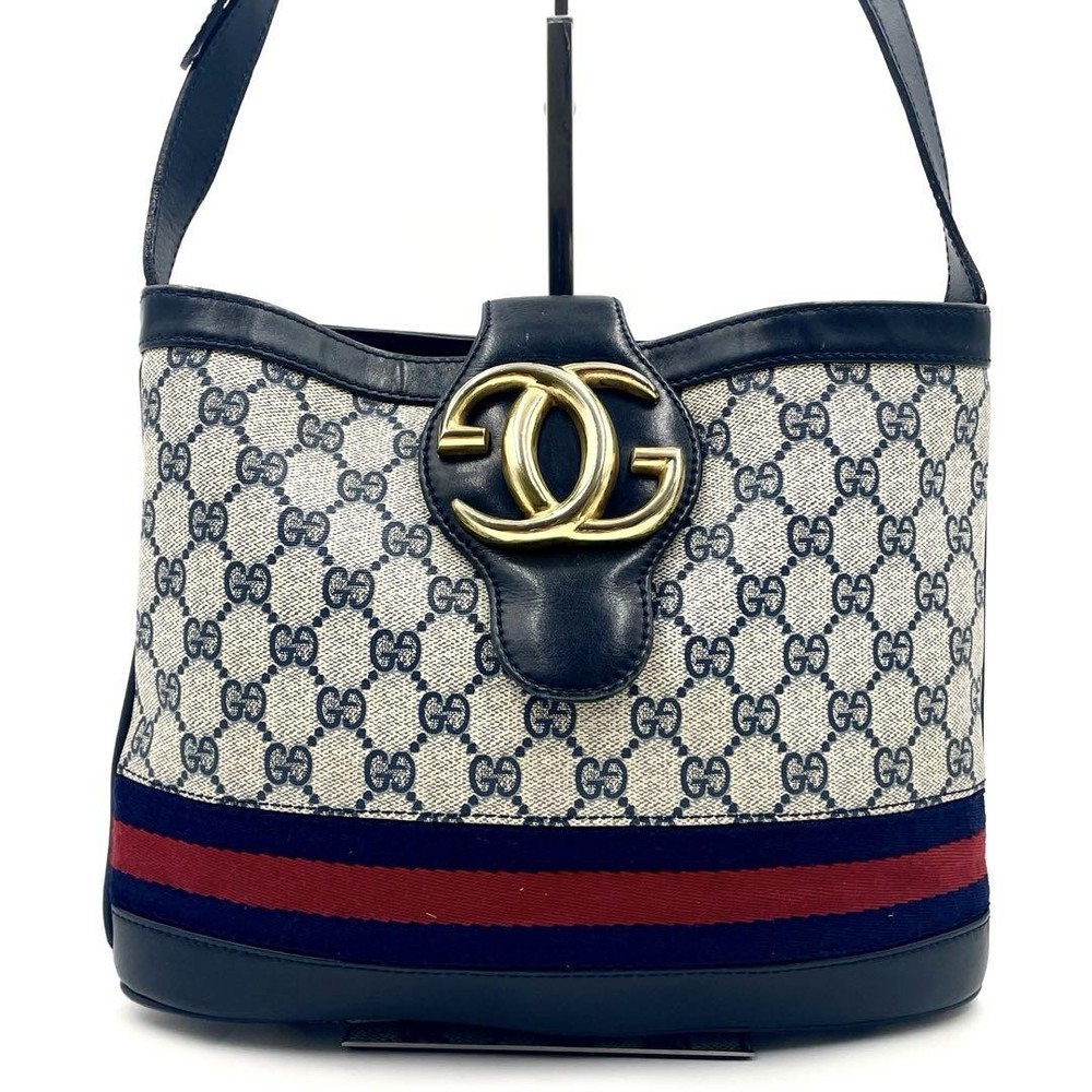GUCCI GG Supreme Shelly Shoulder Bag in Gray PVC G06284066 Authentic