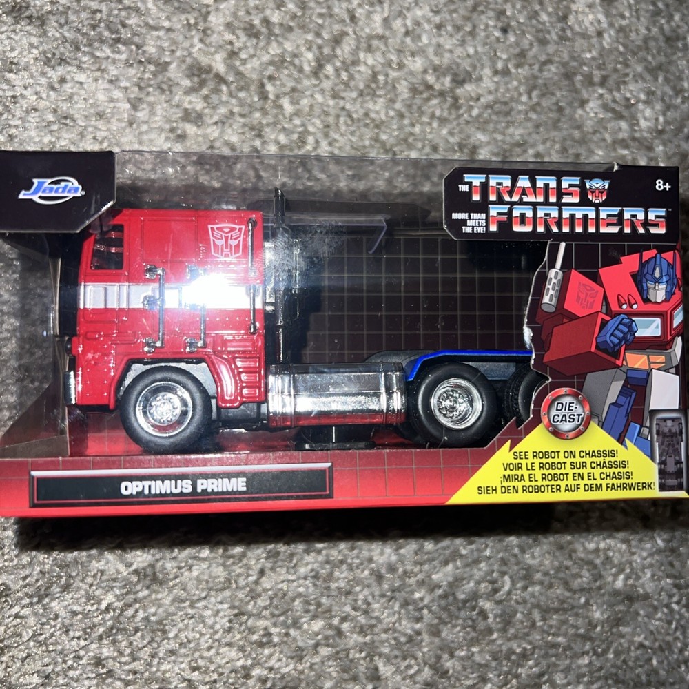 30875 Hollywood Rides Transformers G1 Optimus Prime PullBack 1:32