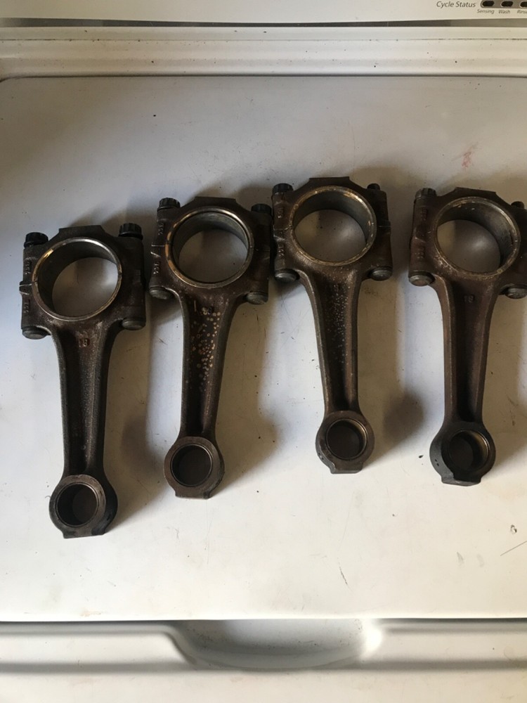4 Porsche 944 Connecting Rods 2.5L 1982 Model Year