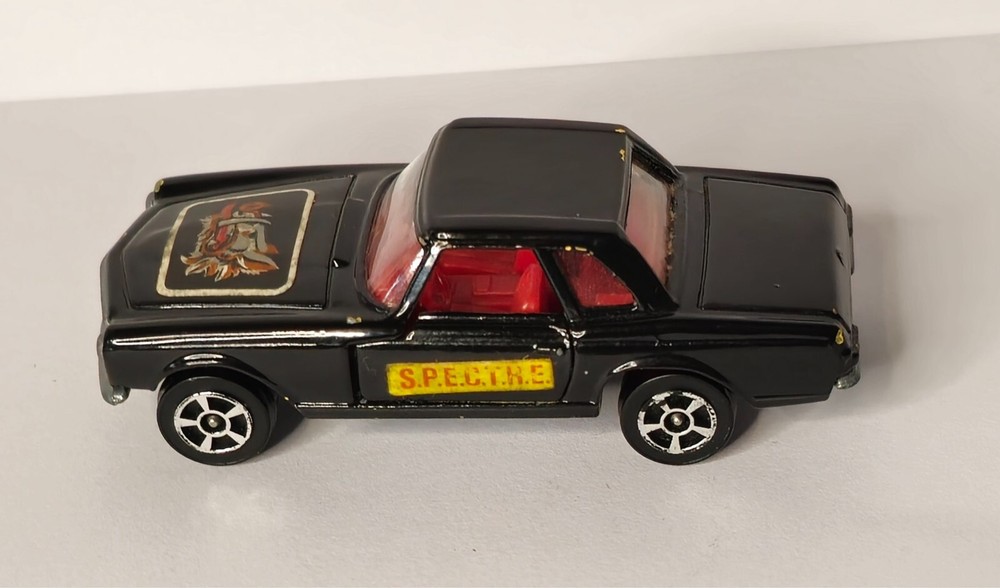 CORGI TOYS ROCKETS MERCEDES 280 SL SPECTRE JAMES BOND FILM DIECAST CAR