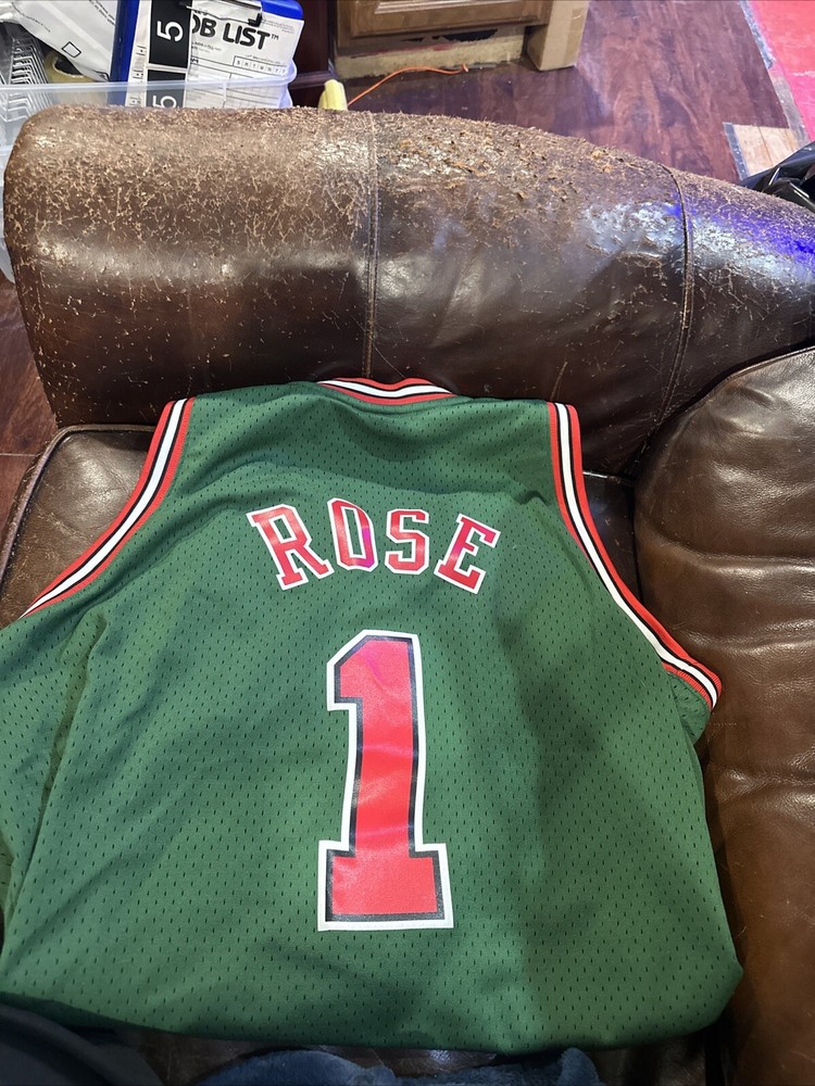 Chicago Bulls Derrick Rose Mitchell & Ness Go Green 2008/09 NBA Swingman Jersey