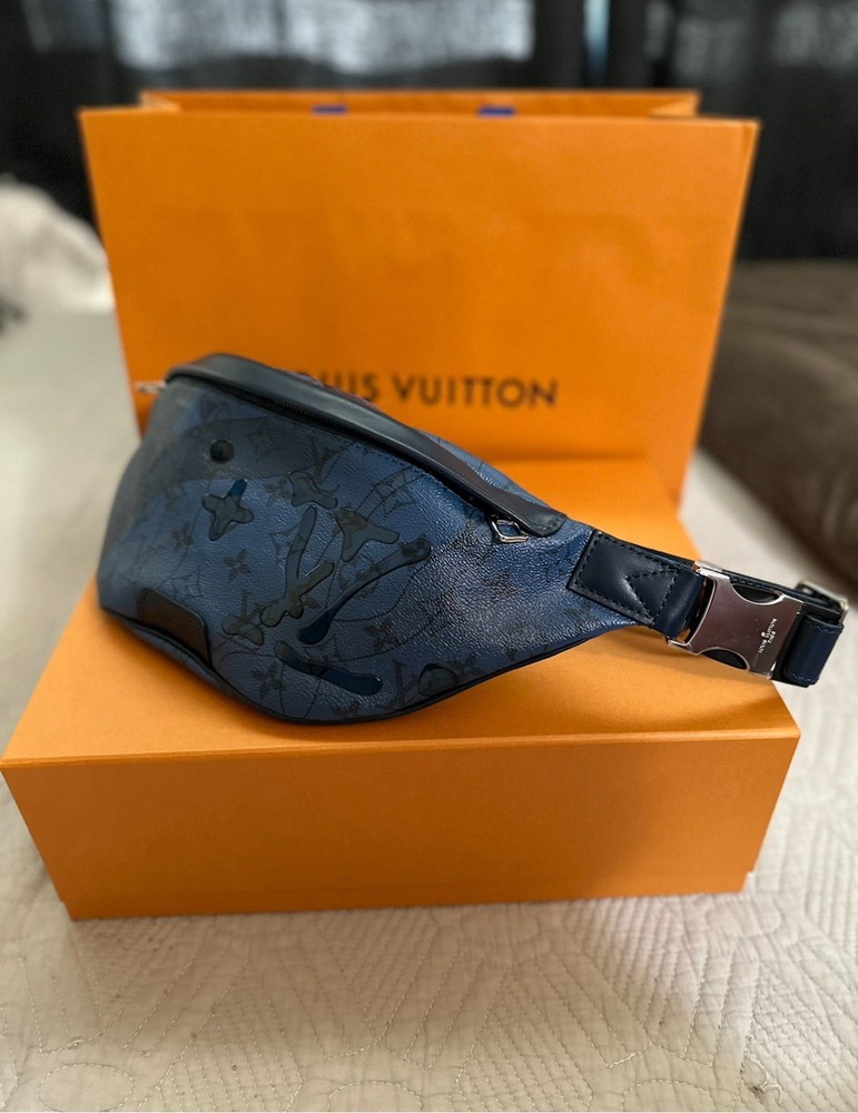 Louis Vuitton Monogram Discovery Crossbody Bumbag Bag
