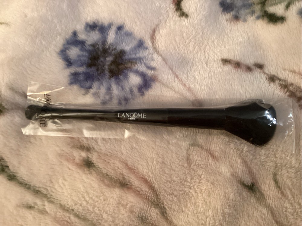 Sealed! Lancome Dual-Ended Cheek & Contour Blush + Eyeshadow Brush ~ Full Size