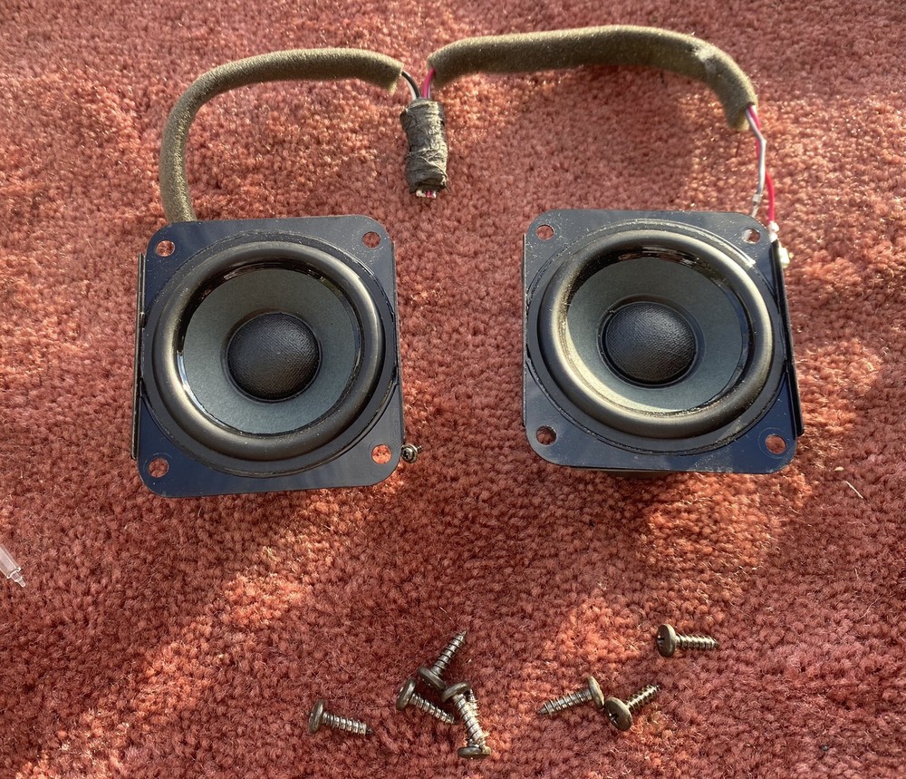 Sony SRS-GU10iP Audio Dock Speakers 826-970-11 Tested & Working