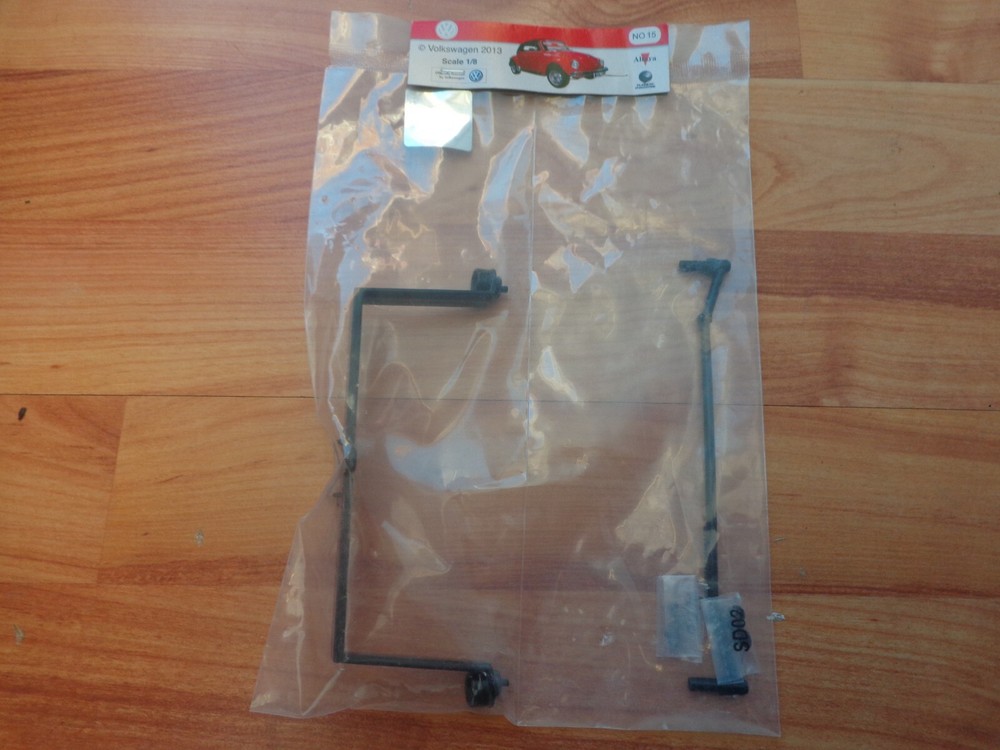 DEAGOSTINI BUILD YOUR OWN VW BEETLE CABRIOLET #15 CENTRE TRACK ROD + SUSPENSION