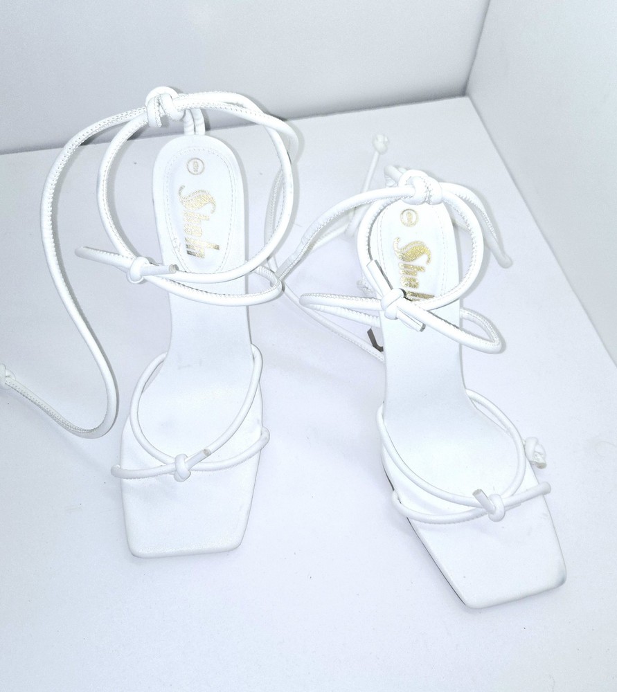 Womens White Square Toe Heeled Sandals Size 9