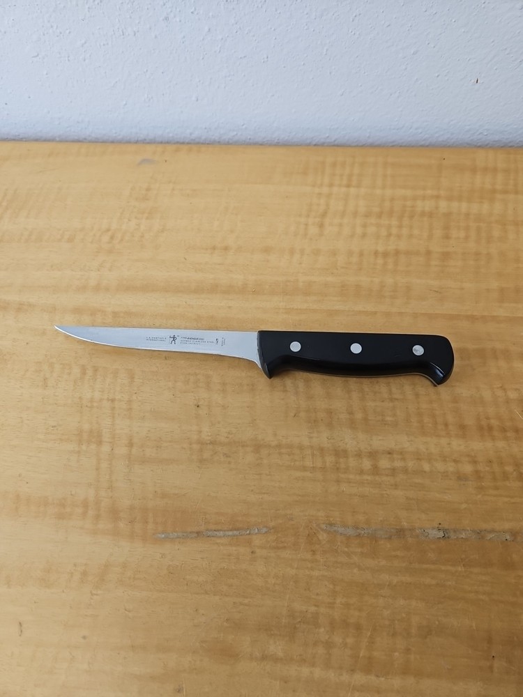 Henckels Fine Edge Pro 5.5-Inch Utility Knife 31464-140