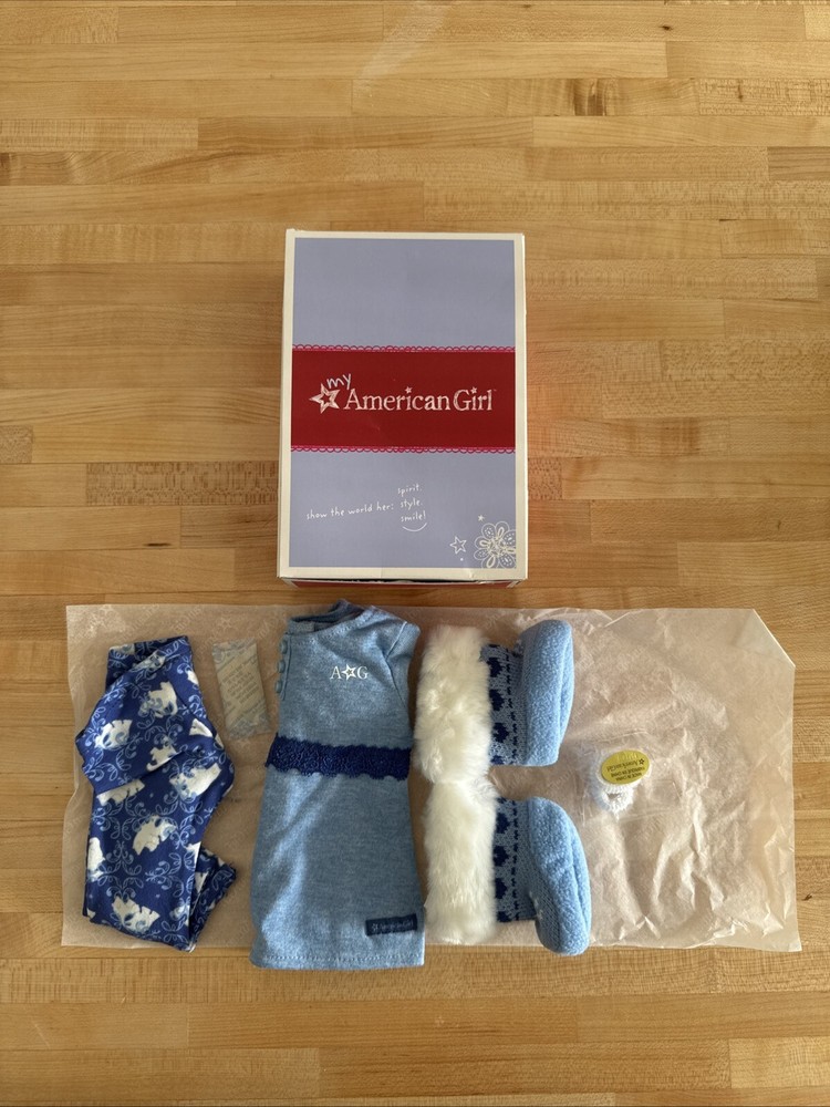 American Girl Polar Bear Pajamas Slippers & Charm Retired Holiday New In Box .