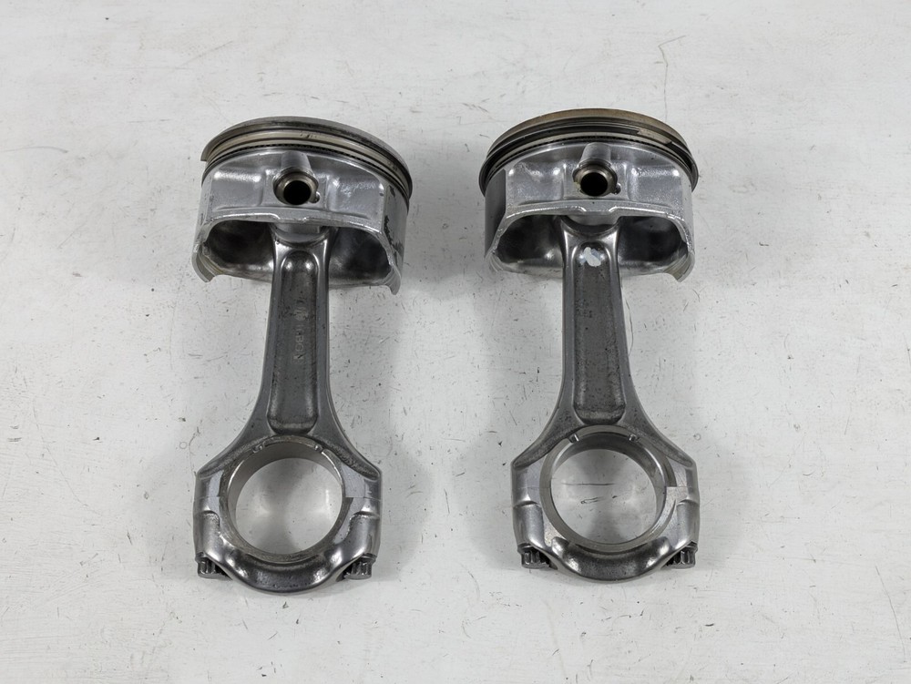 Ducati Monster S2 S2R 800 Crankshaft Pistons Heads & Connecting Rods