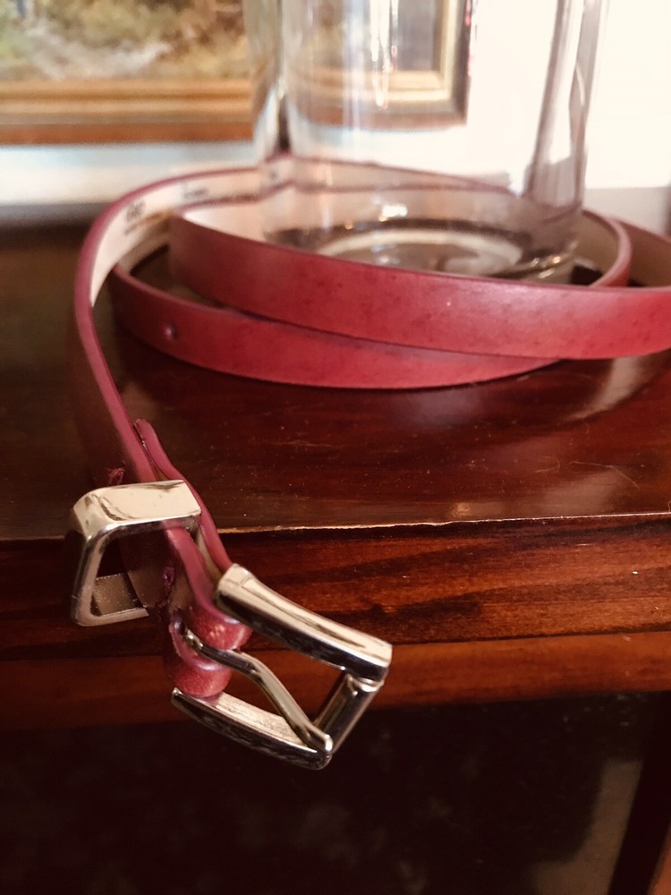 GAP  Belt SIZE 38.5” Long x 1/2” w Women’s  THIN  Burgundy w/  Silver Buckle