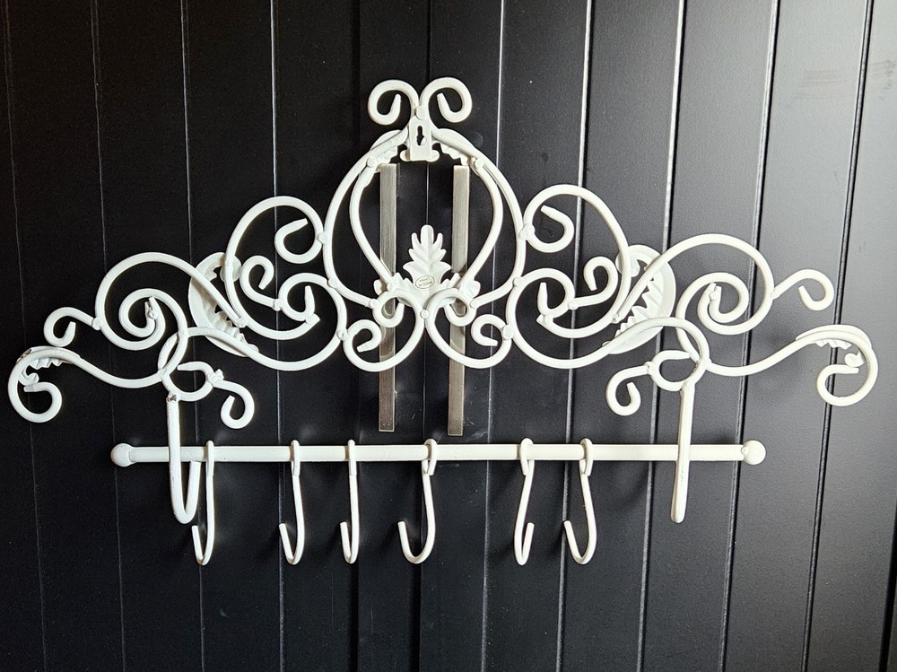 Vintage Decorative necklace holder with Scroll Design Cinderella Carriage Ride