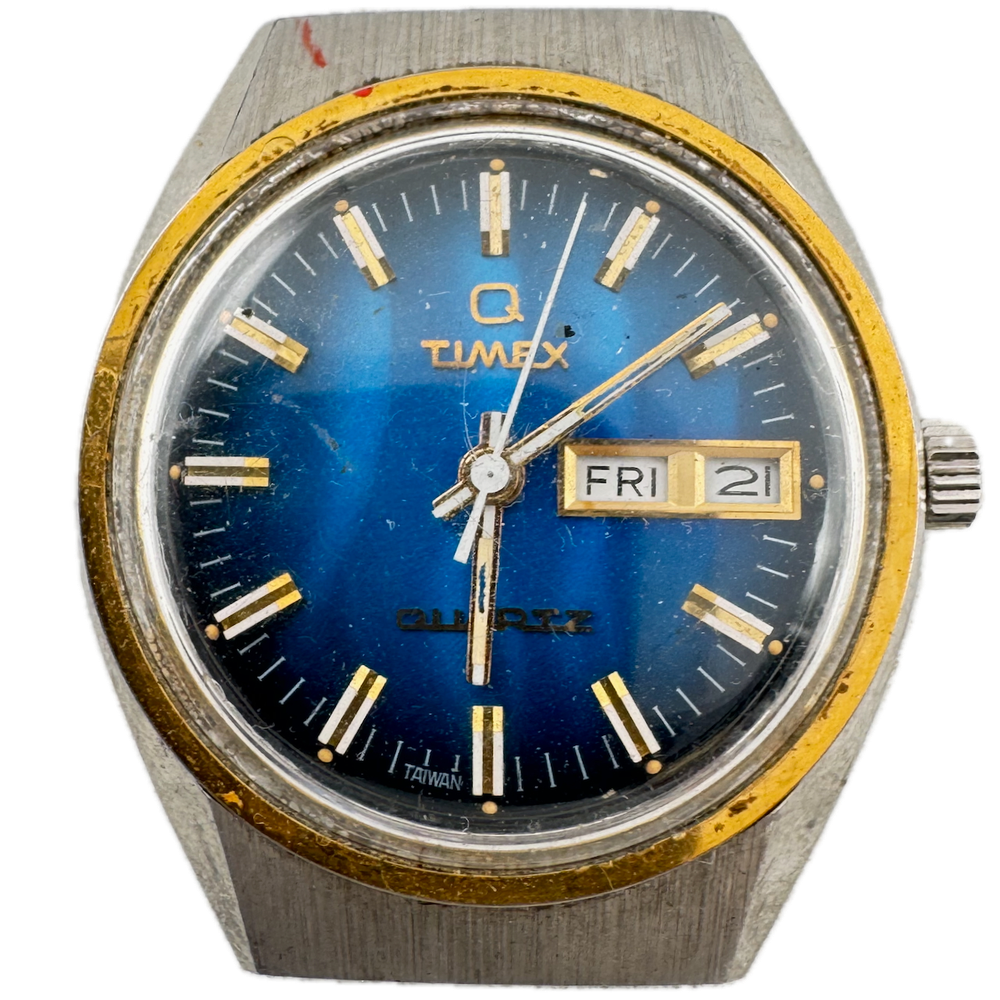 Vintage Timex Wavy Blue Day Date Two Tone Mens Quartz Watch Taiwan Steel